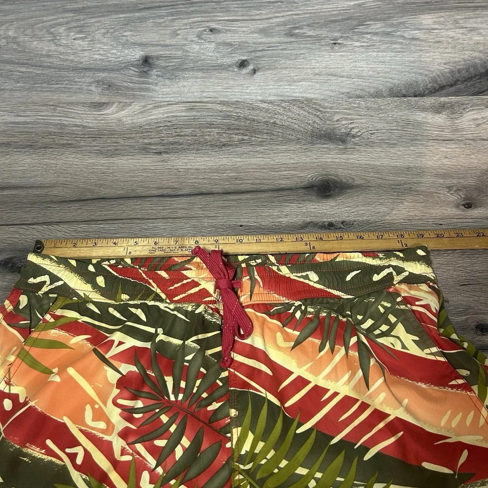 Tommy Bahama Mens Island Hawaiian‎ 6
